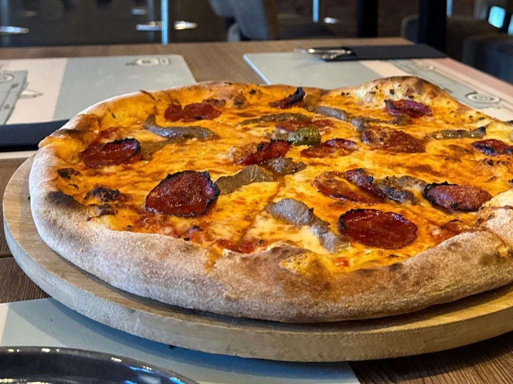 Route 66 pizza, grill & beer